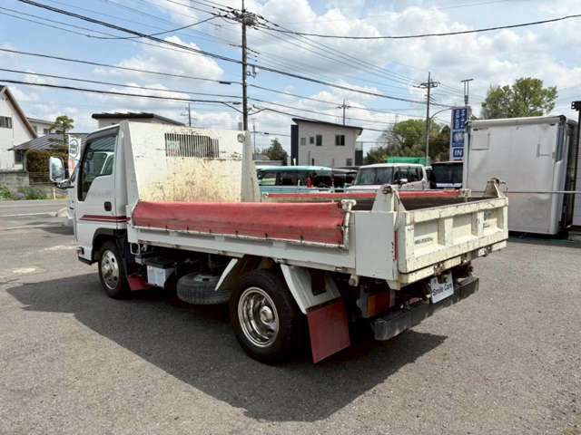 Isuzu Elf 11