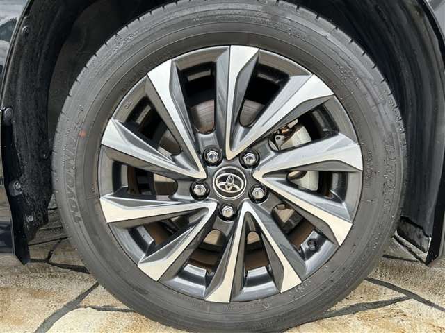Toyota Voxy 11
