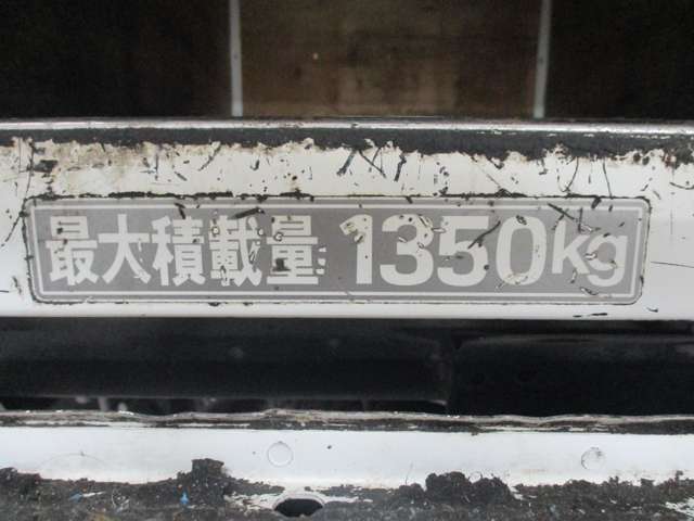 Mazda Titan Dash 10