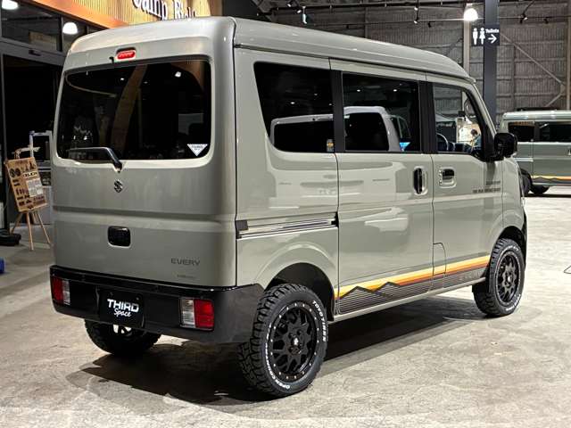 Suzuki Every 8