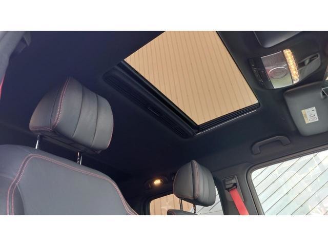 Mercedes-Benz G-Class 10