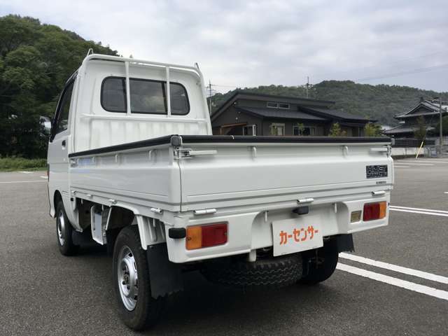 Daihatsu Hijet Pickup 5