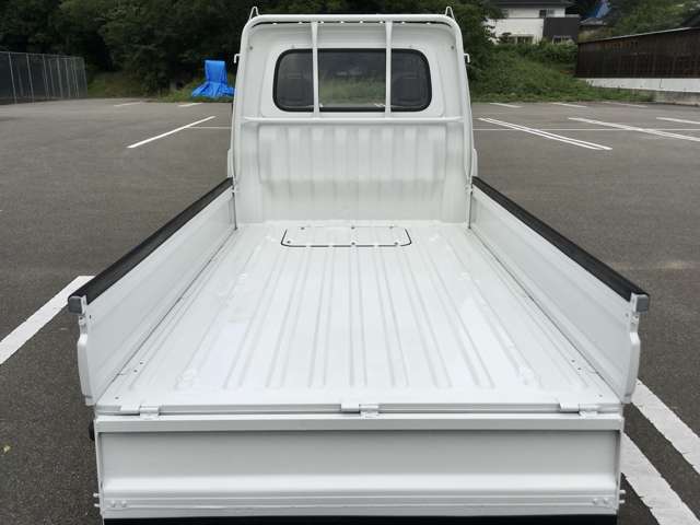 Daihatsu Hijet Pickup 9