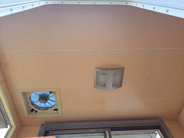 Nissan Clipper 12