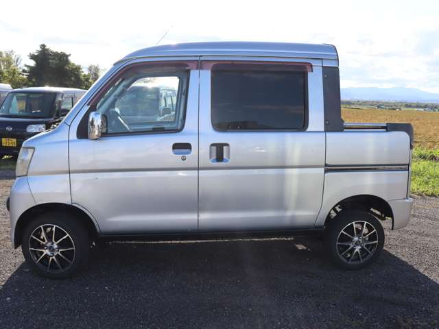 Daihatsu Hijet Deck Van 7