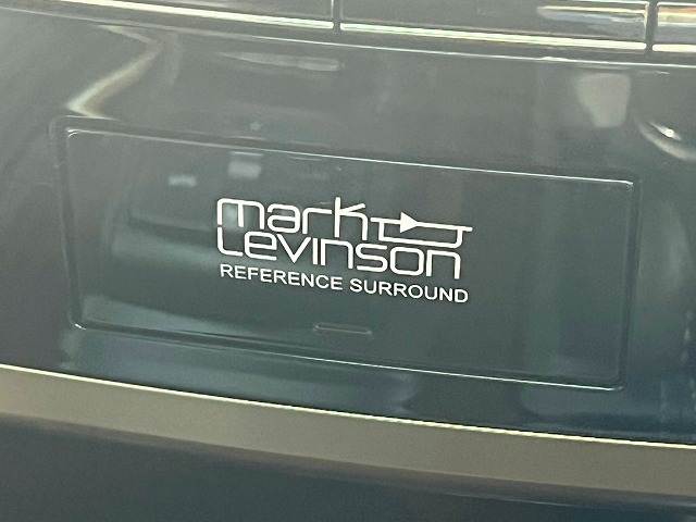 Lexus LX 5