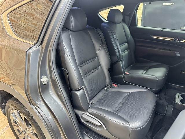 Mazda CX-8 12