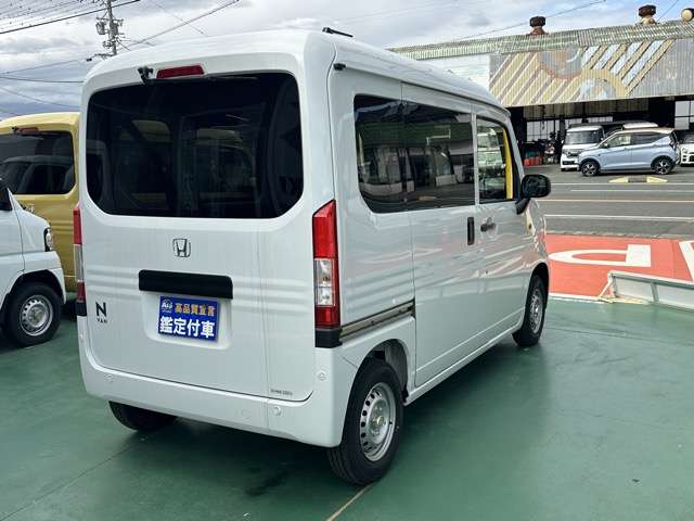 Honda N-VAN 12