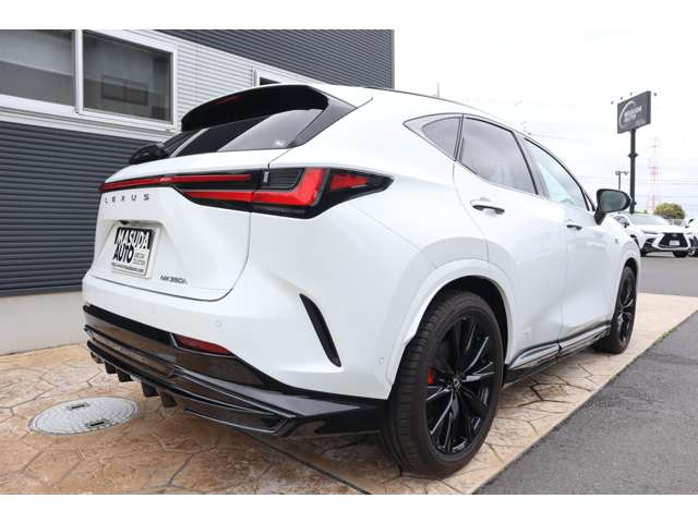 Lexus NX 7