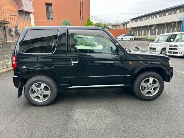 Mitsubishi Pajero Mini 10