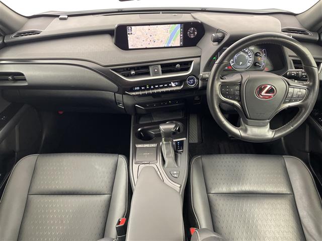 Lexus UX 5