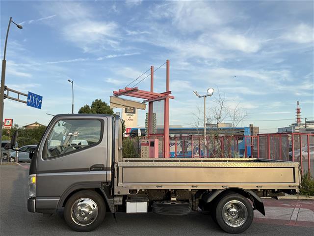 Mitsubishi Fuso Canter 12