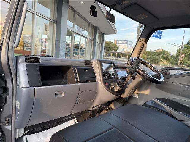 Mitsubishi Fuso Canter 5