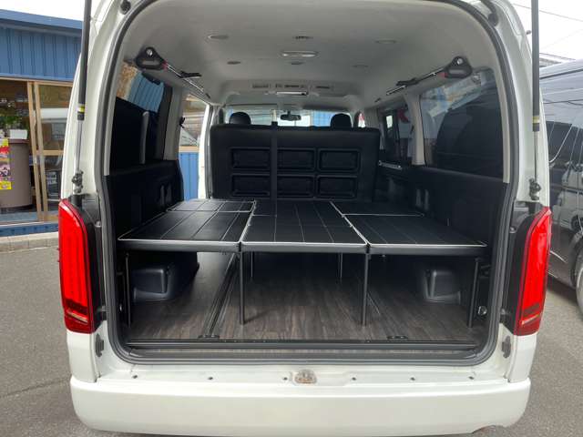 Toyota Hiace 3