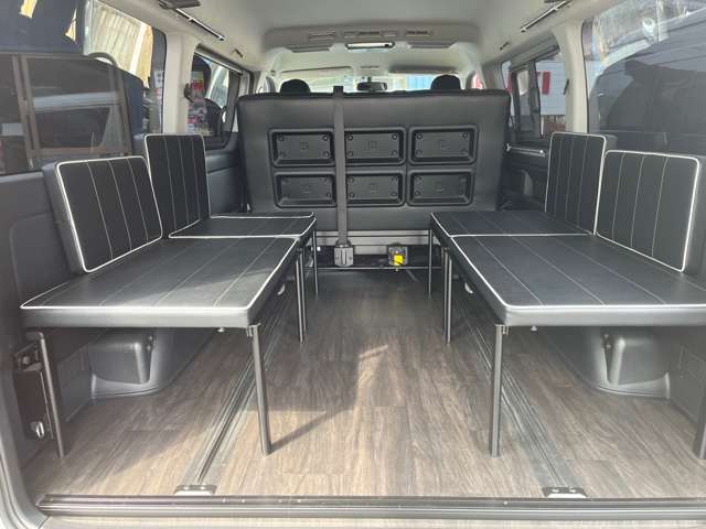Toyota Hiace 9