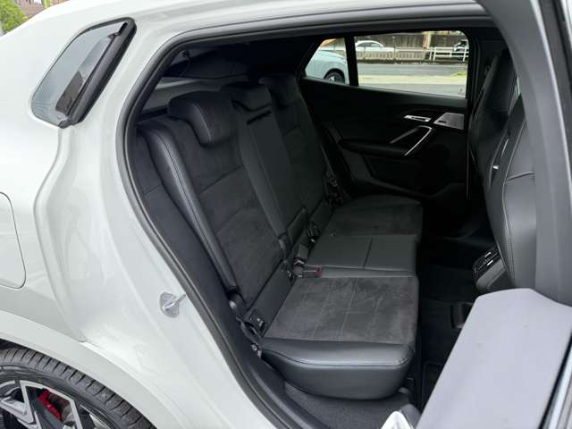 BMW X2 11