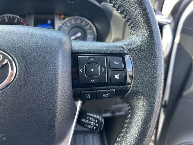 Toyota Hilux 4