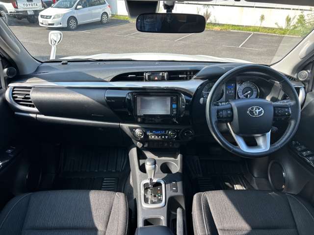 Toyota Hilux 5