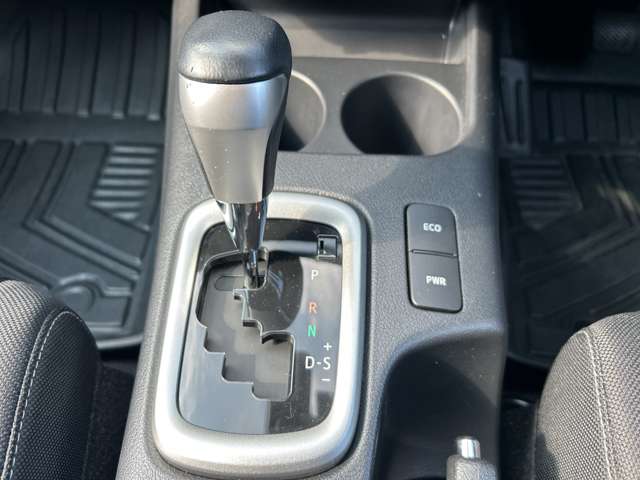 Toyota Hilux 9