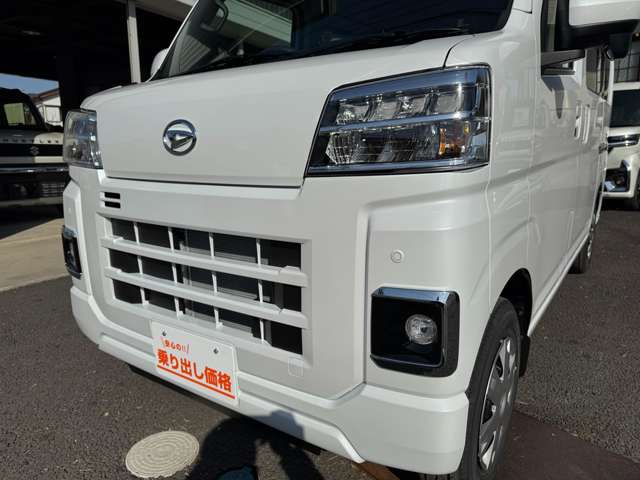 Daihatsu Hijet Cargo 12