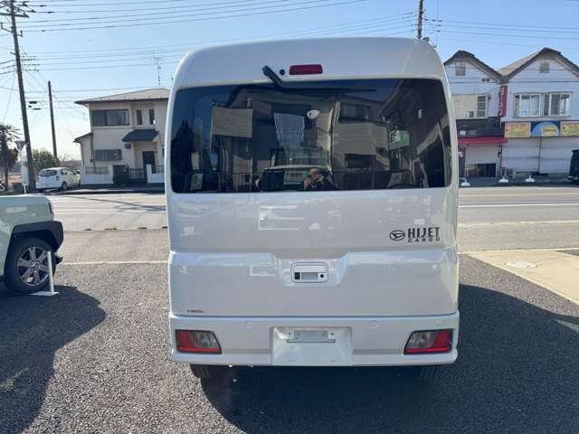 Daihatsu Hijet Cargo 9