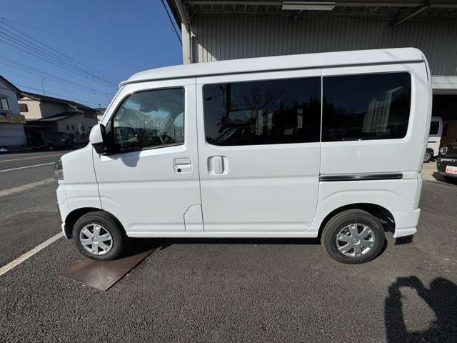Daihatsu Hijet Cargo 10