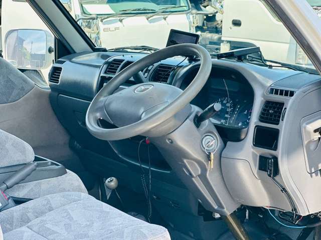Mazda Bongo Truck 12