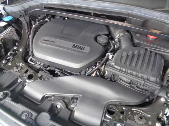 MINI Crossover 11