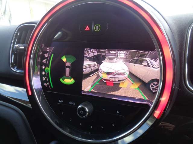 MINI Crossover 8