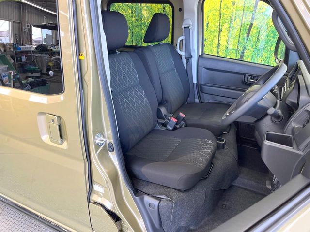 Daihatsu Atrai 8
