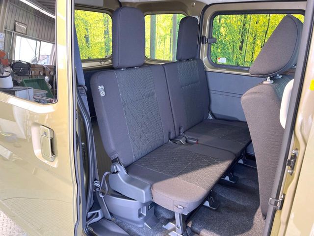 Daihatsu Atrai 9