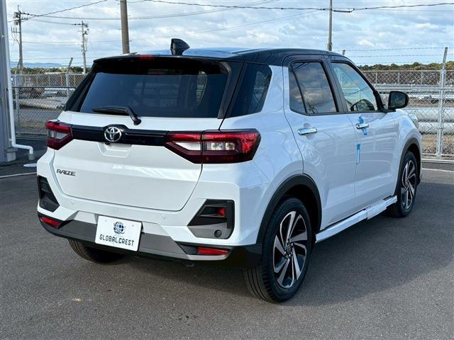 Toyota Raize 6