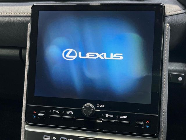 Lexus LBX 3