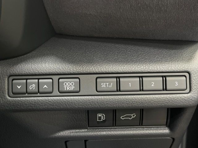 Lexus LBX 6