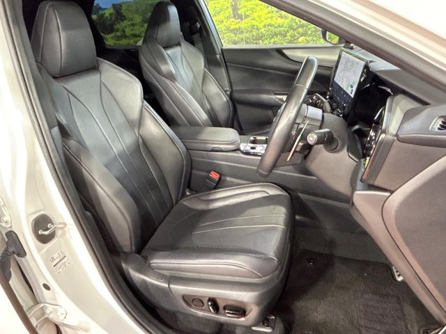 Lexus NX 9