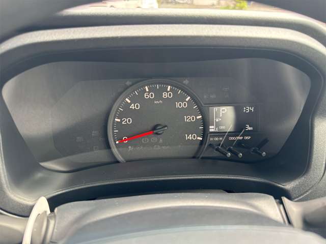 Daihatsu Hijet Cargo 12