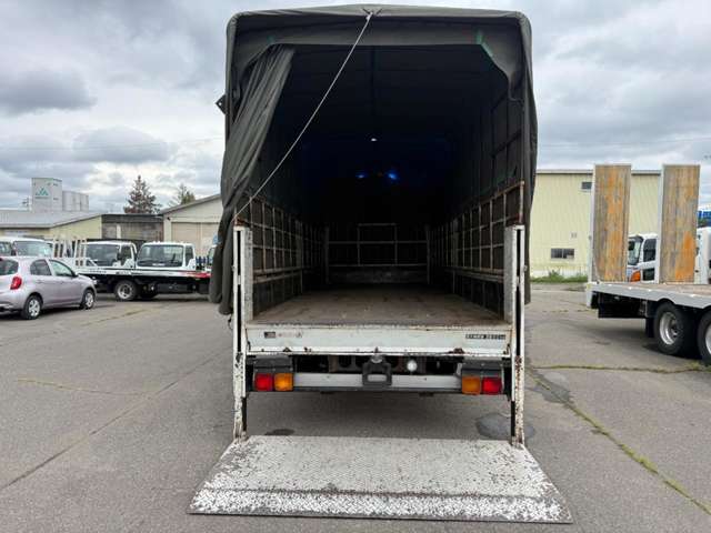Mitsubishi Fuso Fighter 9