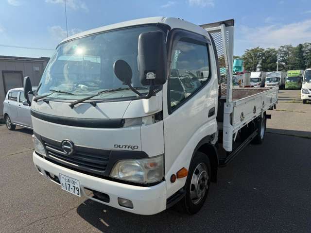 Hino Dutro 4
