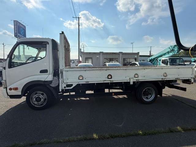 Hino Dutro 5