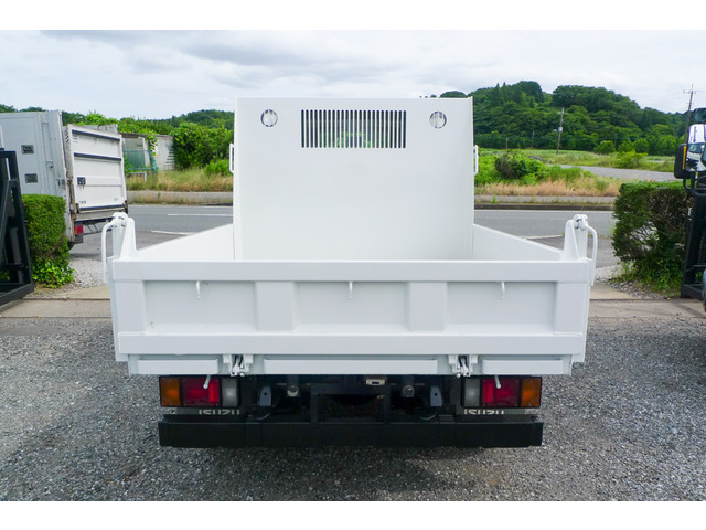 Isuzu Elf 5