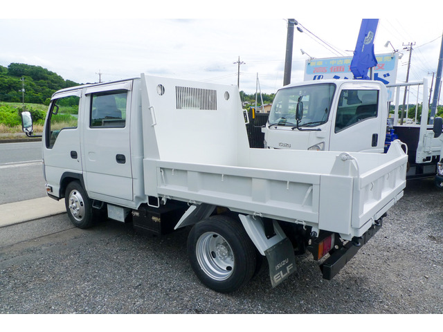 Isuzu Elf 6
