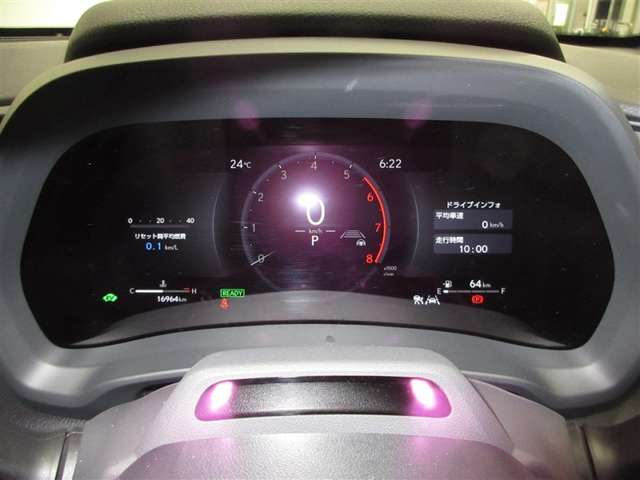 Lexus LBX 12