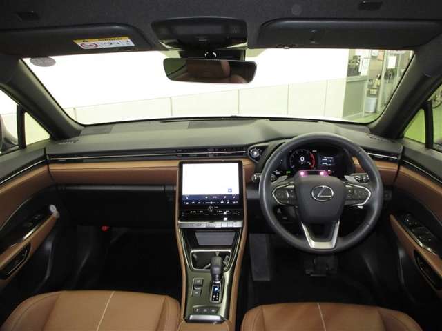 Lexus LBX 8