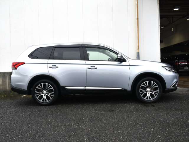 Mitsubishi Outlander 6