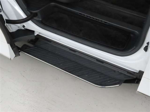 Toyota Vellfire 8