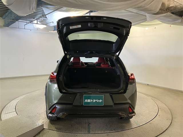 Lexus UX 9