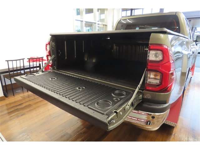Toyota Hilux 9