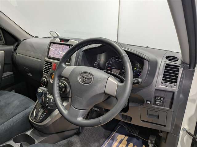 Toyota Rush 4