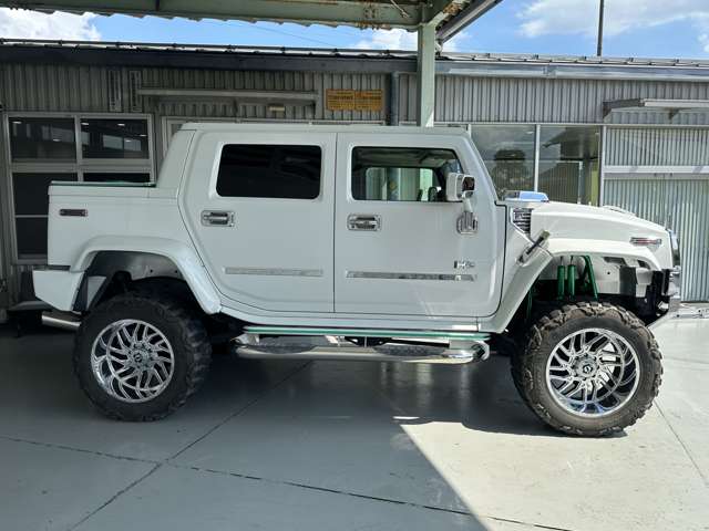 Hummer H2 8