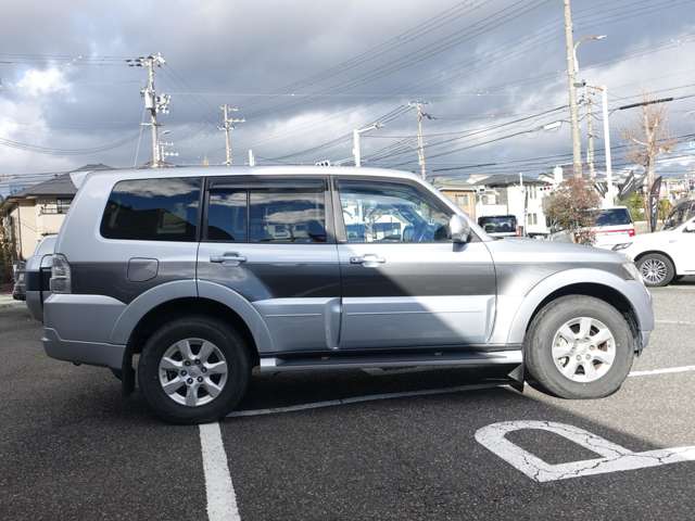Mitsubishi Pajero 7